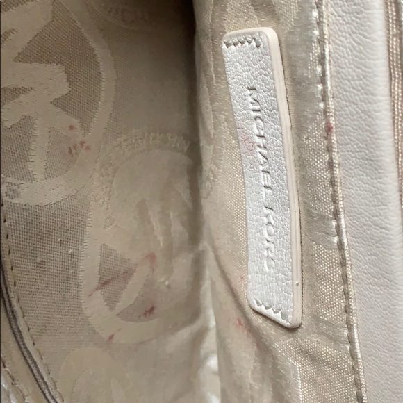 Clutch - Picture 3 of 6